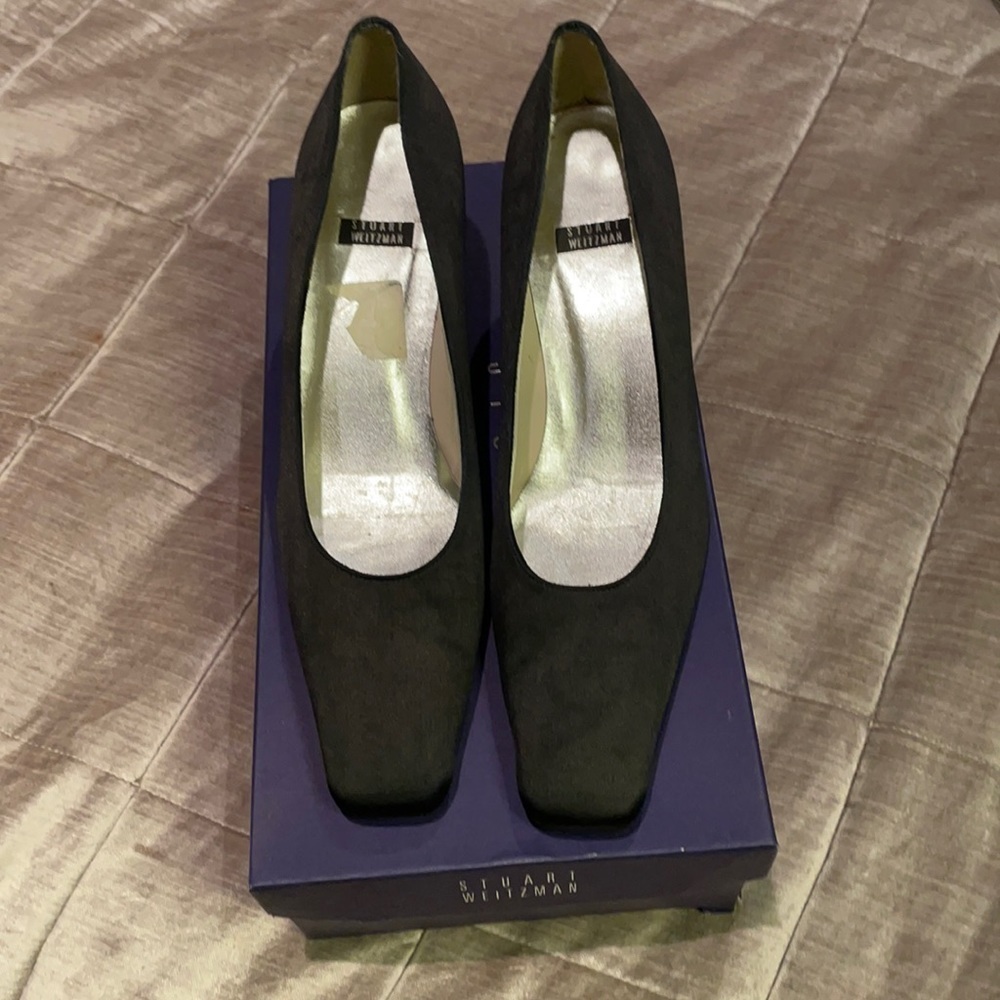 Stuart Weitzman Black Satin Shoes size 7 1/2 AA Narrow Heels Dress Shoes